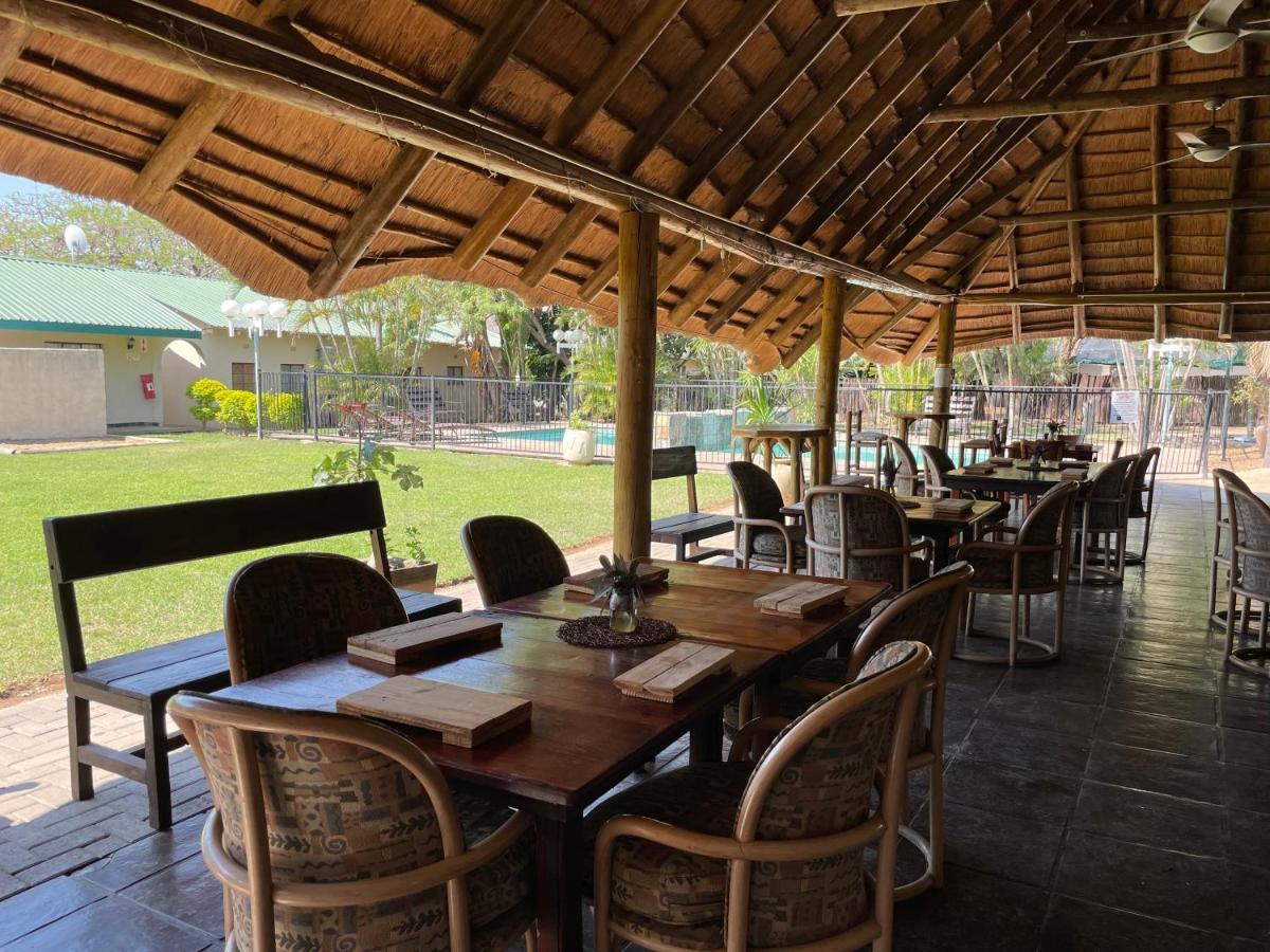 Buffalo Hotel Hectorspruit Екстериор снимка