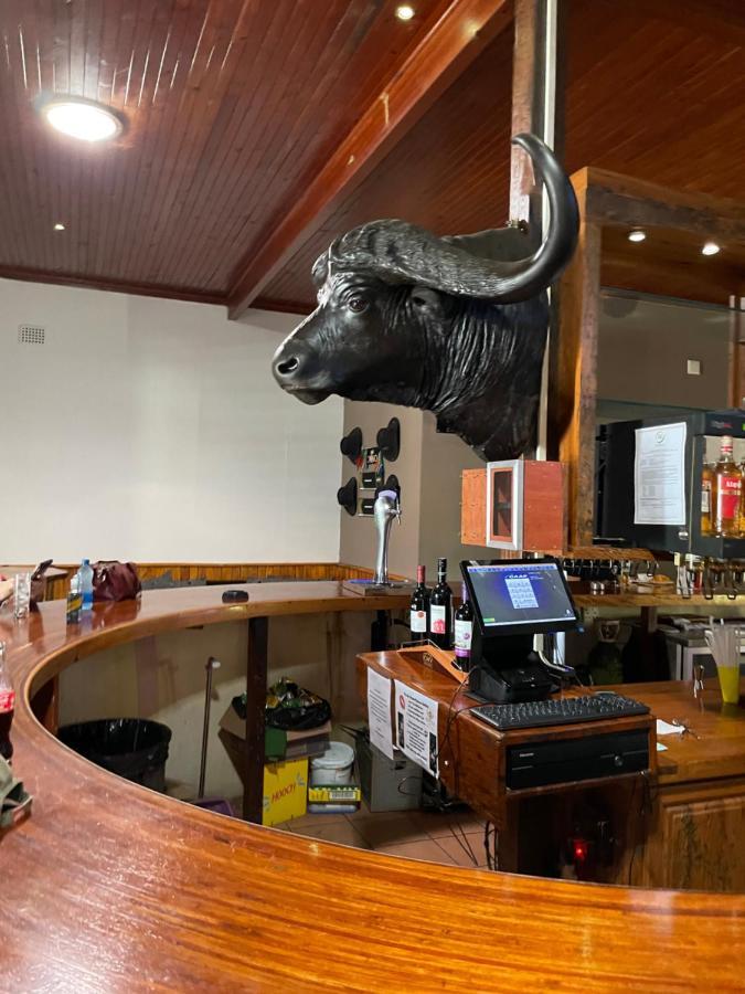 Buffalo Hotel Hectorspruit Екстериор снимка