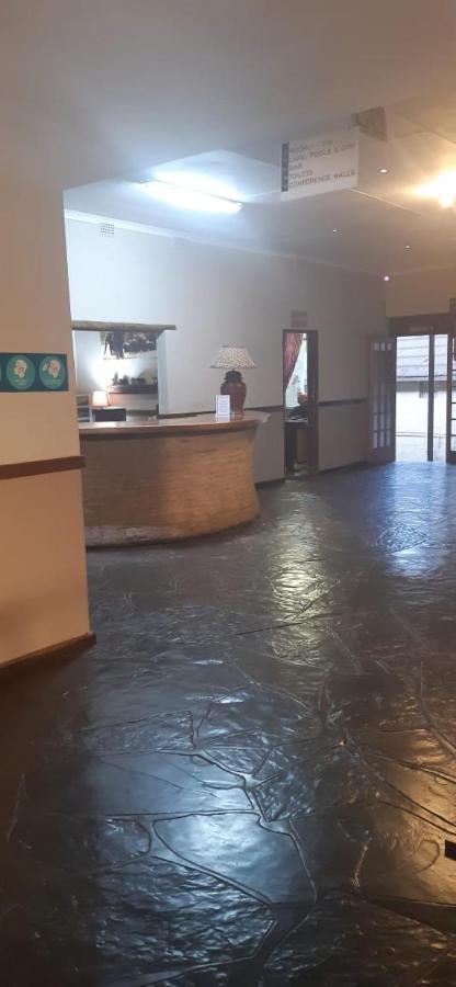 Buffalo Hotel Hectorspruit Екстериор снимка