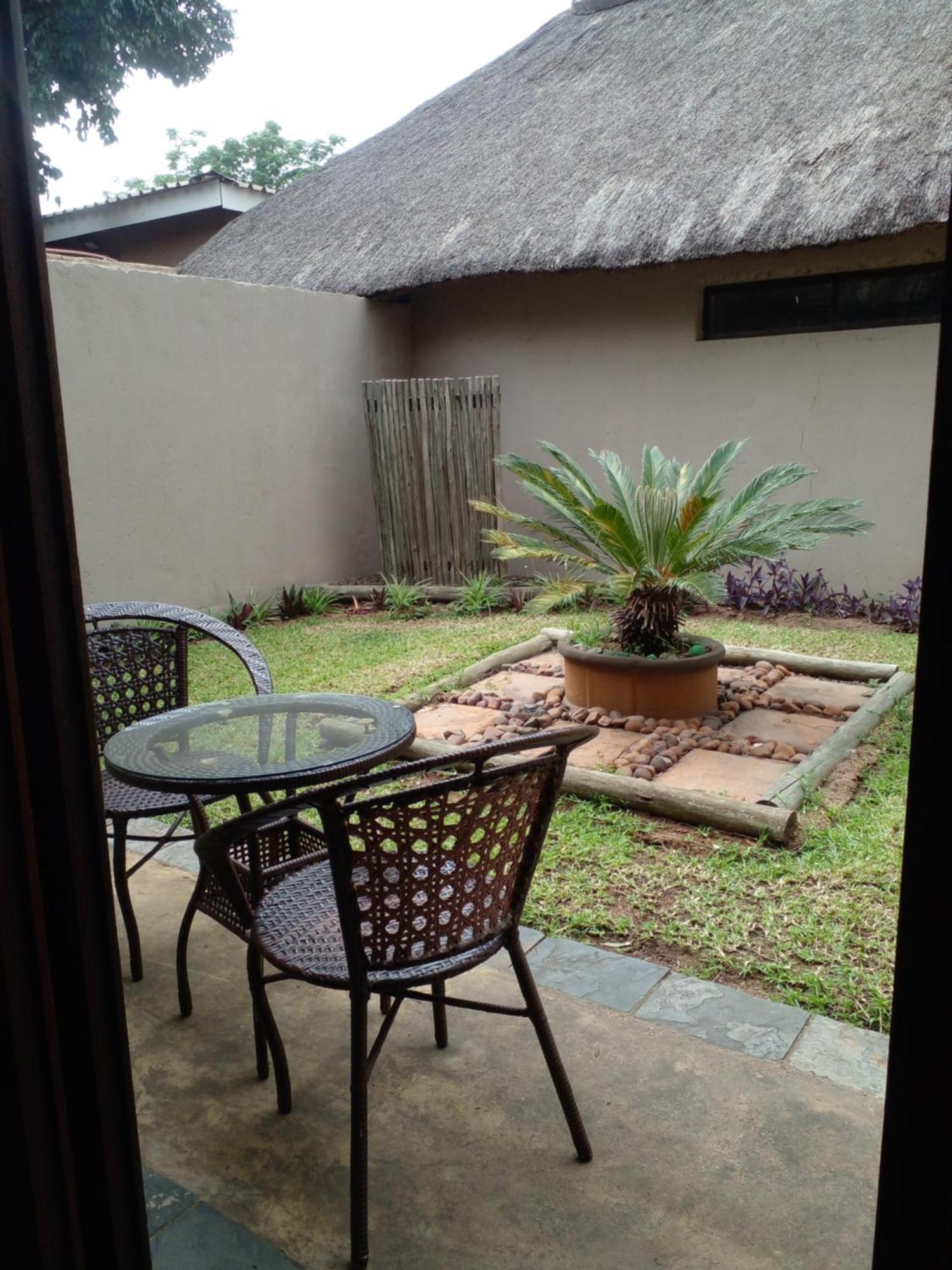 Buffalo Hotel Hectorspruit Екстериор снимка