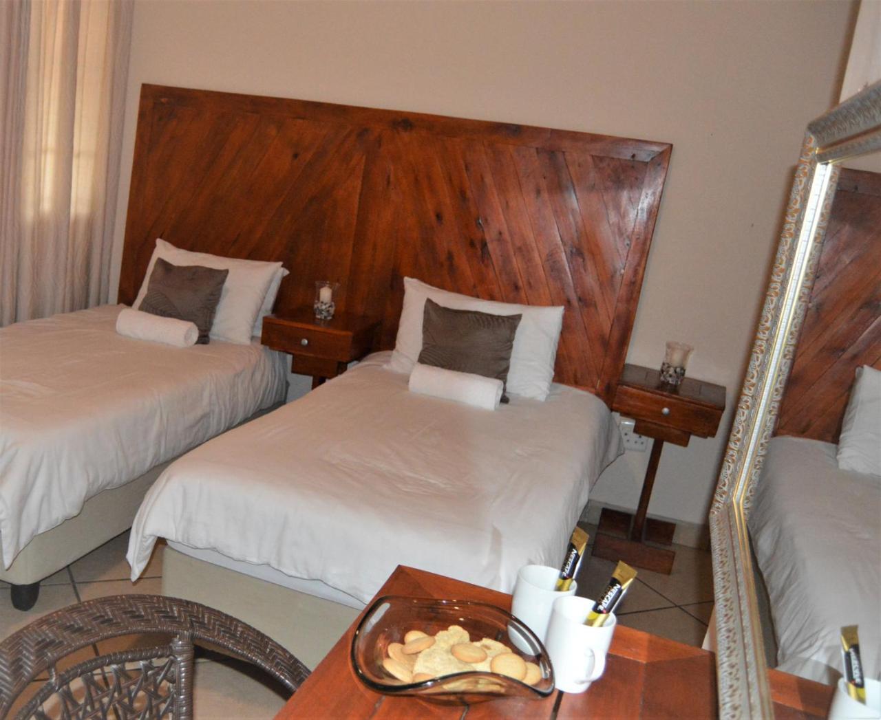 Buffalo Hotel Hectorspruit Екстериор снимка